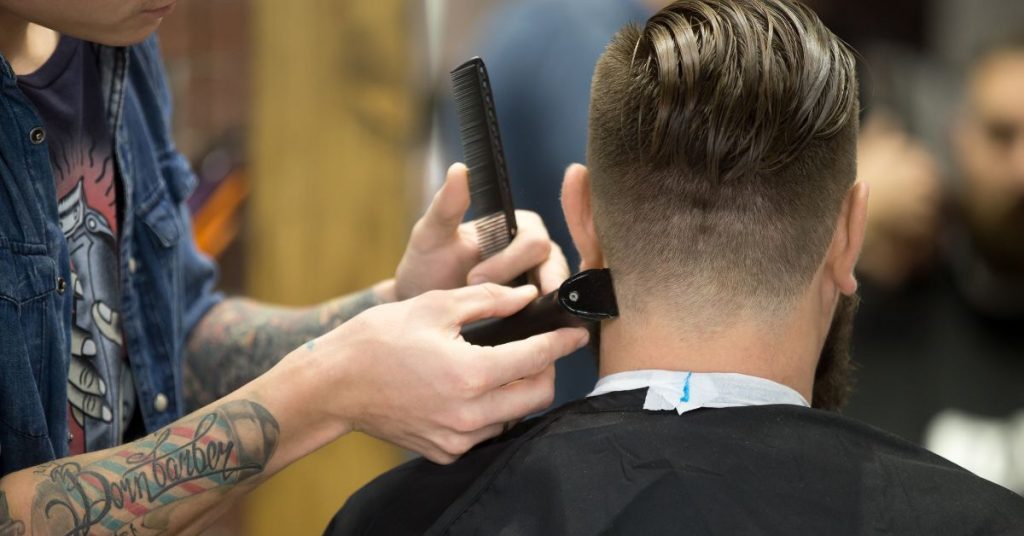 Check-out-Why-it-is-necessary-to-have-your-Personal-Clipper While going to a saloon-for your Haircut